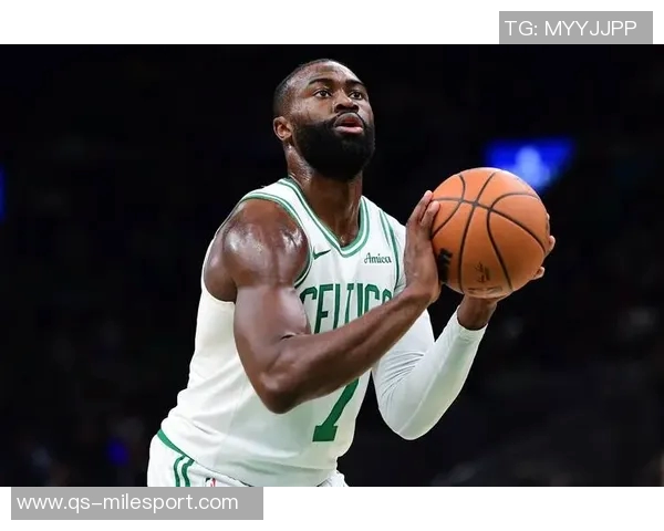 末节狂砍13分杰伦布朗全场33投14中豪取33分12篮板3助攻2抢断1盖帽 末节狂砍13分杰伦布朗全场33投14中豪取33分12篮板3助攻2抢断1盖帽