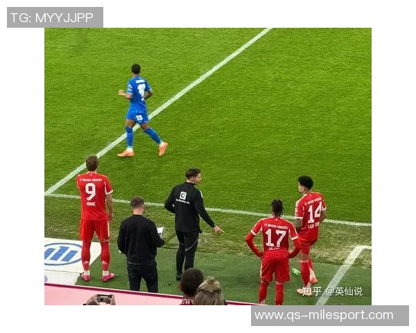 拜仁高层与孔帕尼今夏欲引西蒙斯交易遭赫内斯否决