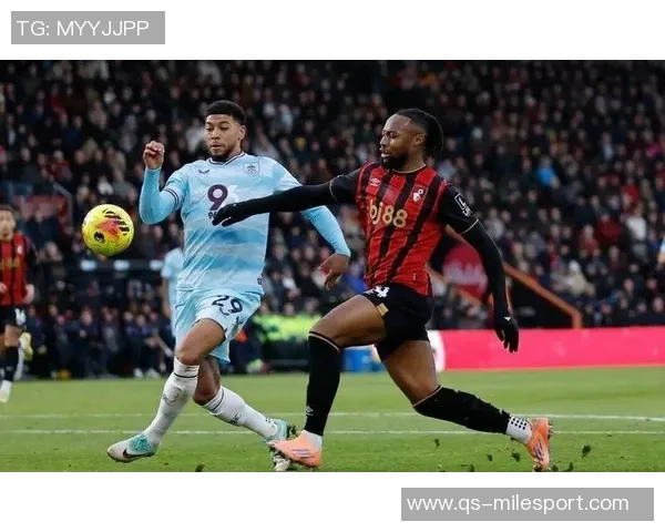 天空体育报道塞梅尼奥解约金条款生效曼城与其深入谈判中