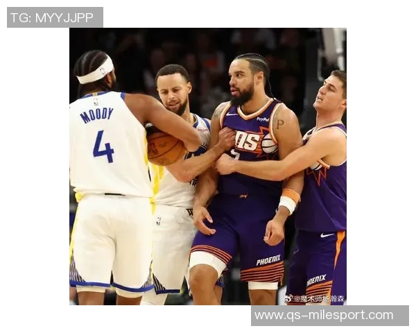 狄龙琼斯三双表现耀眼却无力救主球队失利26分12板10助成空砍英雄 狄龙琼斯三双表现耀眼却无力救主球队失利26分12板10助成空砍英雄